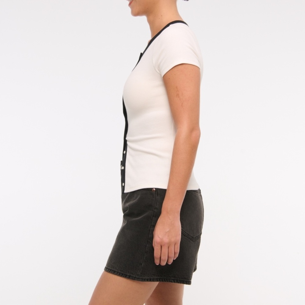 ABERCROMBIE SHORTS - Picture 3 of 7